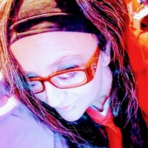 Meet your Posher, Bobbi